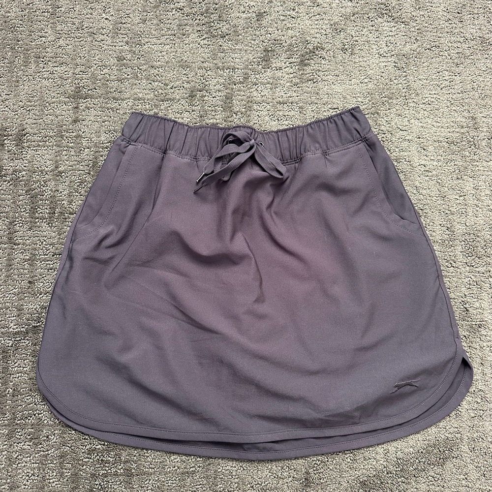 Slazenger gray golf skirt
